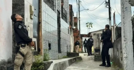 Líderes do Comando Vermelho são presos em megaoperação na Bahia e Ceará