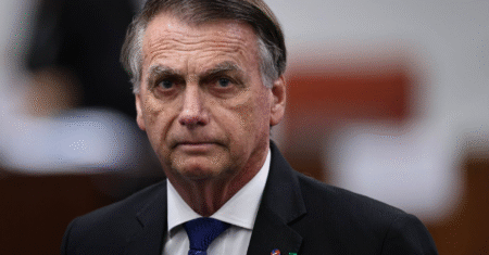 Ministério Público Militar protocolou pedido de cassação da patente de Jair Bolsonaro